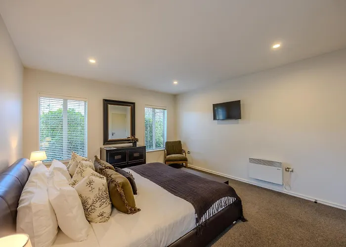 Mishika Retreat And Lodge